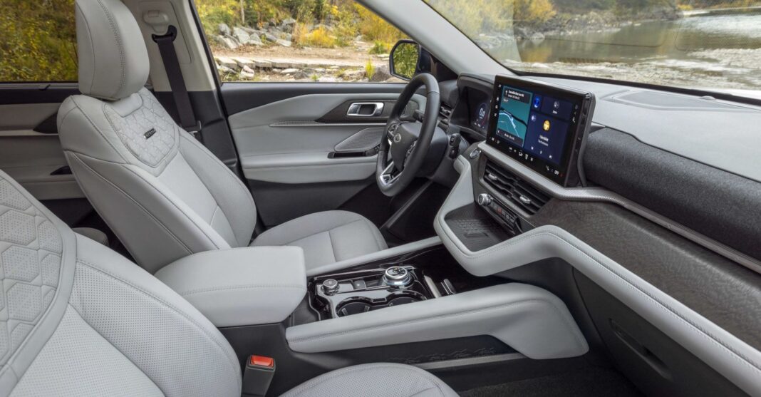2025 Ford Explorer Interior